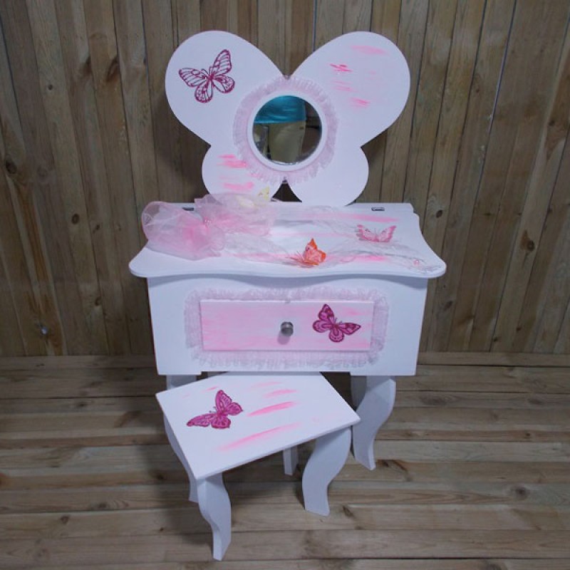 ΜΠΟΥΝΤΟΥΑΡ ΜΕ 3D ΠΕΤΑΛΟΥΔΕΣ