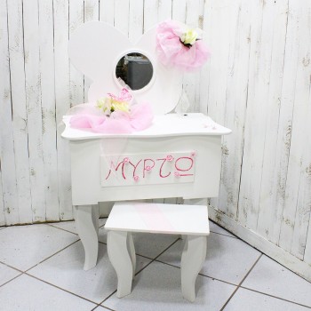 ΜΠΟΥΝΤΟΥΑΡ ΜΕ 3D ΠΕΤΑΛΟΥΔΕΣ