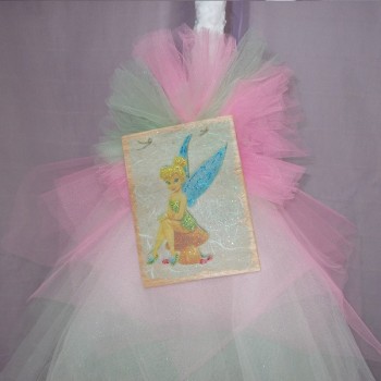 ΛΑΜΠΑΔΑ ΜΕ ΘΕΜΑ ΤΗΝ ΤΙΝΚΕΡΜΠΕΛ