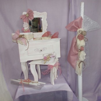 ΣΕΤ ΜΕ ΛΑΜΠΑΔΑ ΚΑΙ ΜΠΟΥΝΤΟΥΑΡ