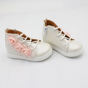 ΠΑΠΟΥΤΣΙΑ ΜΕ ΤΡΙΑΝΤΑΦΥΛΛΑΚΙΑ