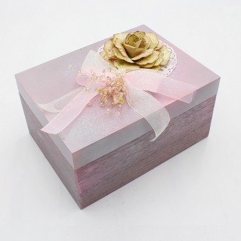 ΡΟΜΑΝΤΙΚΟ ΞΥΛΙΝΟ ΚΟΥΤΙ ΜΕ ΚΑΠΑΚΙ