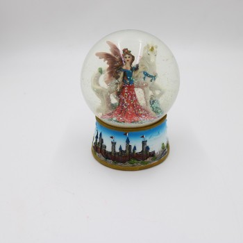 ΧΙΟΝΟΜΠΑΛΑ ΜΕ ΝΕΡΑΙΔΑ ΚΑΙ ΜΟΝΟΚΕΡΟ