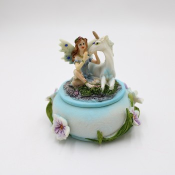 ΜΠΙΖΟΥΤΙΕΡΑ ΜΕ ΝΕΡΑΙΔΑ ΚΑΙ ΜΟΝΟΚΕΡΟ