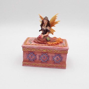 ΜΠΙΖΟΥΤΙΕΡΑ ΜΕ ΝΕΡΑΙΔΑ