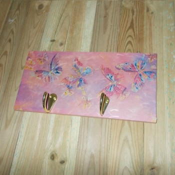 ΧΕΙΡΟΠΟΙΗΤΗ ΚΡΕΜΑΣΤΡΑ ΠΕΤΑΛΟΥΔΕΣ