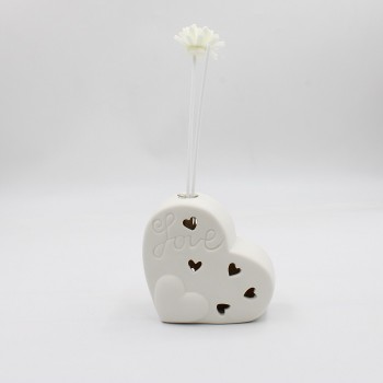 ΑΡΩΜΑΤΙΚΟ ΧΩΡΟΥ ΜΕ ΣΤΙΚ ΚΑΙ ΦΩΣ