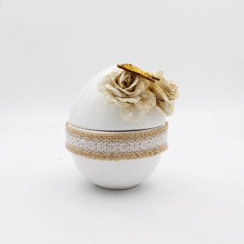 ΓΥΑΛΩΜΕΝΟ ΑΥΓΟ ΜΕ ΠΕΤΑΛΟΥΔΑ