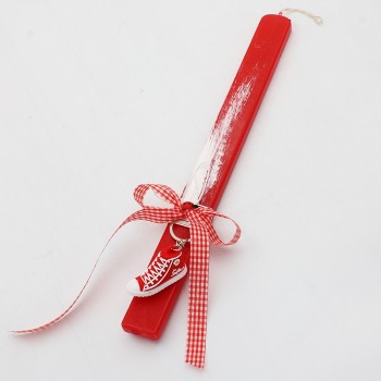 ΛΑΜΠΑΔΑ ΜΕ ΚΟΚΚΙΝΟ ΑΘΛΗΤΙΚΟ ΠΑΠΟΥΤΣΙ