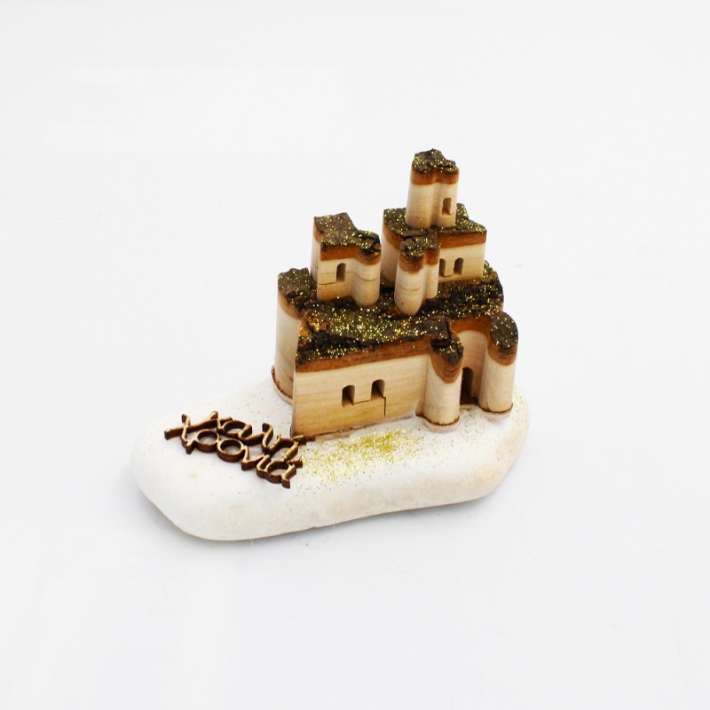 ΞΥΛΙΝΟ ΕΚΚΛΗΣΑΚΙ ΣΕ ΒΟΤΣΑΛΟ