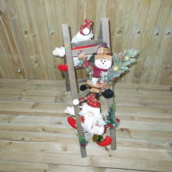 ΧΕΙΡΟΠΟΙΗΤΗ ΣΚΑΛΑ ΜΕ ΧΡΙΣΤΟΥΓΕΝΝΙΑΤΙΚΕΣ ΦΙΓΟΥΡΕΣ