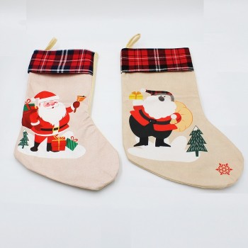 ΧΡΙΣΤΟΥΓΕΝΝΙΑΤΙΚΗ ΚΑΛΤΣΑ ΜΕ ΤΟΝ ΑΓΙΟ ΒΑΣΙΛΗ