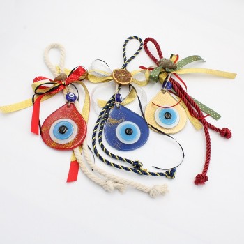 ΜΕΓΑΛΟ ΓΟΥΡΙ ΜΕ ΓΥΑΛΙΝΟ ΜΑΤΙ