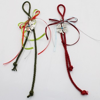 ΚΡΕΜΑΣΤΟ ΓΟΥΡΙ ΤΡΙΦΥΛΛΙ