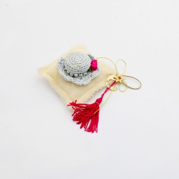 ΓΟΥΡΙ ΠΕΤΑΛΟ ΣΕ ΜΑΞΙΛΑΡΑΚΙ