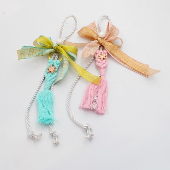 ΓΟΥΡΙ ΜΑΚΡΑΜΕ ΜΕ ΧΙΟΝΟΝΙΦΑΔΑ