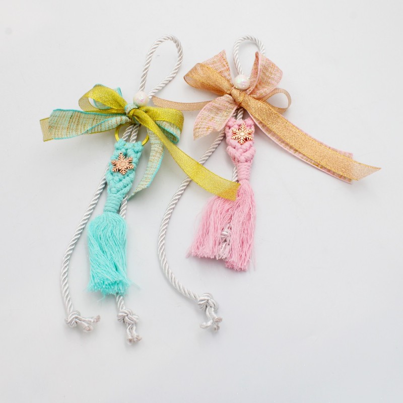 ΓΟΥΡΙ ΜΑΚΡΑΜΕ ΜΕ ΧΙΟΝΟΝΙΦΑΔΑ