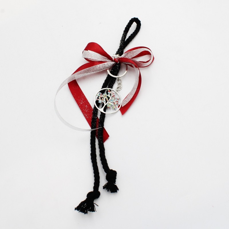 ΚΡΕΜΑΣΤΟ ΓΟΥΡΙ ΜΕ ΔΕΝΤΡΟ ΖΩΗΣ