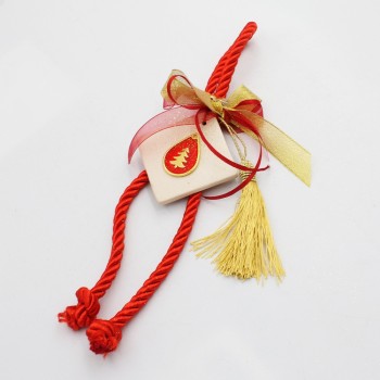 ΚΡΕΜΑΣΤΟ ΓΟΥΡΙ ΜΕ ΕΛΑΤΟ ΣΕ ΠΛΑΚΑΚΙ ΚΡΕΜΑΣΤΟ ΓΟΥΡΙ ΜΕ ΕΛΑΤΟ ΣΕ ΠΛΑΚΑΚΙ