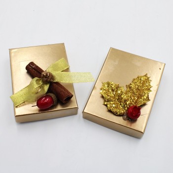 ΚΟΥΤΙ ΜΕ ΚΕΡΙ ΚΑΙ ΞΥΛΙΝΟ ΑΣΤΕΡΙ