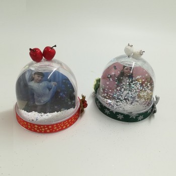 ΧΡΙΣΤΟΥΓΕΝΝΙΑΤΙΚΕΣ ΧΙΟΝΟΜΠΑΛΕΣ ΜΕ ΦΩΤΟΓΡΑΦΙΑ