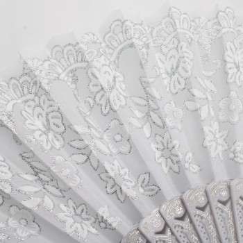 ΛΕΥΚΗ ΒΕΝΤΑΛΙΑ ΜΕ ΛΟΥΛΟΥΔΙΑ