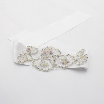 ΒΡΑΧΙΟΛΙ ΝΥΦΗΣ ΜΕ ΚΕΝΤΗΜΕΝΕΣ ΧΑΝΤΡΕΣ