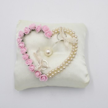 ΜΑΞΙΛΑΡΑΚΙ ΜΕ ΤΡΙΑΜΝΤΑΦΥΛΛΑΚΙΑ ΡΟΖ ΜΑΞΙΛΑΡΑΚΙ ΜΕ ΤΡΙΑΜΝΤΑΦΥΛΛΑΚΙΑ ΡΟΖ