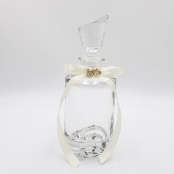 ΚΥΛΙΝΔΡΙΚΗ ΚΑΡΑΦΑ