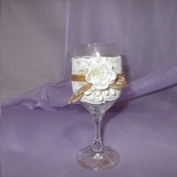 ΠΟΤΗΡΙ ΚΡΑΣΙΟΥ ΜΕ ΛΕΥΚΟ ΛΟΥΛΟΥΔΙ ΠΟΤΗΡΙ ΚΡΑΣΙΟΥ ΜΕ ΛΕΥΚΟ ΛΟΥΛΟΥΔΙ