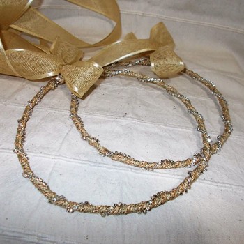 ΣΤΕΦΑΝΑ ΜΕ ΛΙΝΑΤΣΑ ΚΑΙ ΣΤΡΑΣ