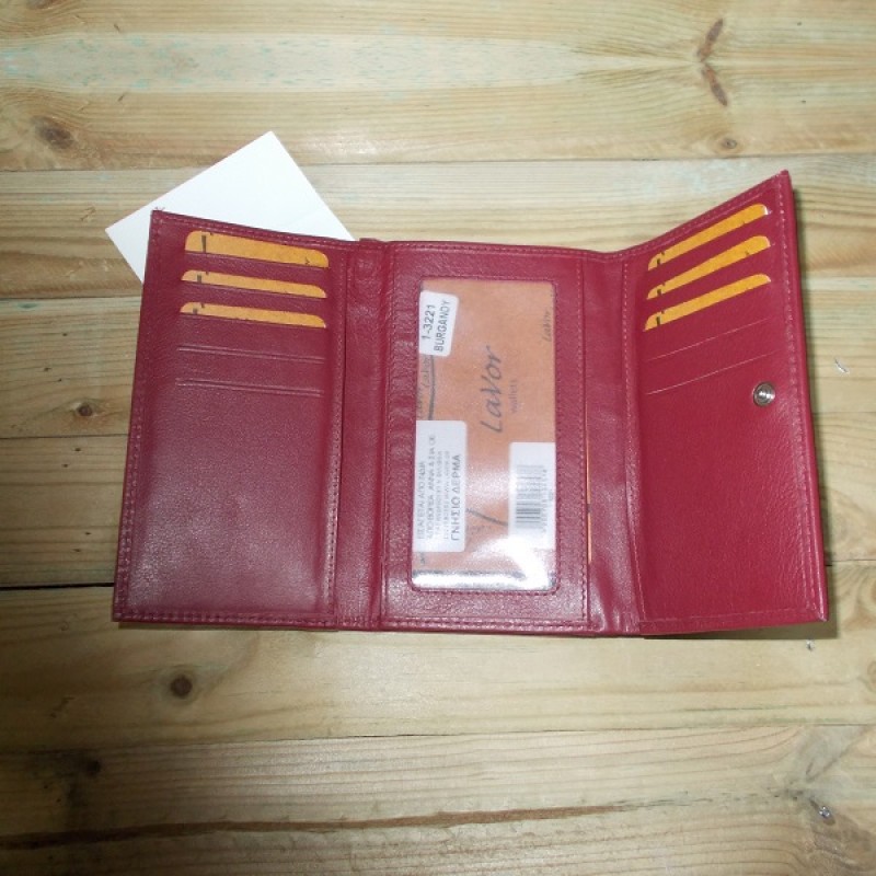 ΜΠΟΡΝΤΟ ΓΥΝΑΙΚΕΙΟ ΠΟΡΤΟΦΟΛΙ