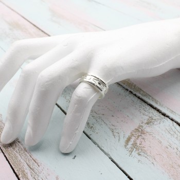 ΔΑΧΤΥΛΙΔΙ ΜΕ ΣΧΕΔΙΟ ΔΑΚΡΥ