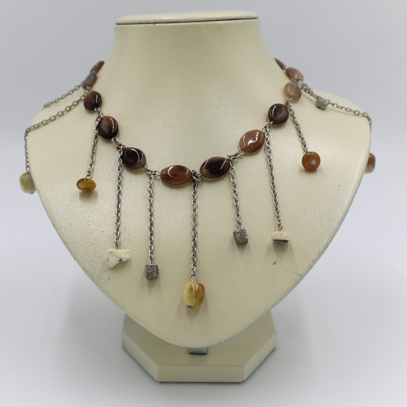 ΚΟΛΙΕ ΜΕ ΠΕΤΡΕΣ