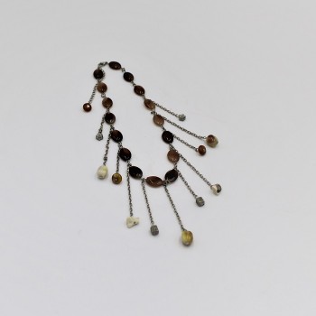 ΚΟΛΙΕ ΜΕ ΠΕΤΡΕΣ