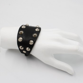 ΔΕΡΜΑΤΙΝΟ ΒΡΑΧΙΟΛΙ ΜΕ ΚΑΡΦΙΑ