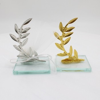 ΜΠΟΜΠΟΝΙΕΡΑ ΕΛΙΑ ΣΕ ΓΥΑΛΙΝΗ ΒΑΣΗ ΜΠΟΜΠΟΝΙΕΡΑ ΕΛΙΑ ΣΕ ΓΥΑΛΙΝΗ ΒΑΣΗ