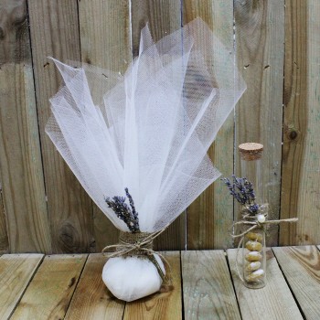 ΜΠΟΜΠΟΝΙΕΡΑ ΜΕ ΑΠΟΞΗΡΑΜΕΝΗ ΛΕΒΑΝΤΑ