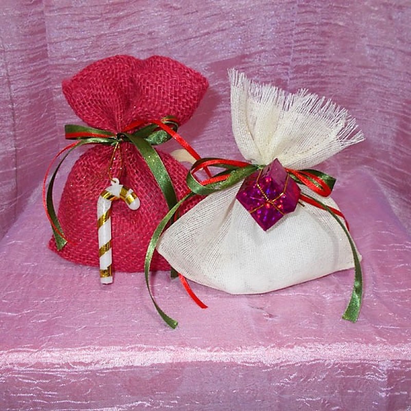 ΧΡΙΣΤΟΥΓΕΝΝΙΑΤΙΚΕΣ ΜΠΟΜΠΟΝΙΕΡΕΣ ΠΟΥΓΚΙΑ