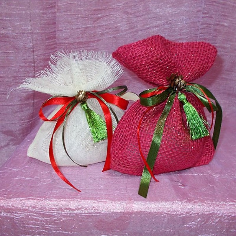 ΧΡΙΣΤΟΥΓΕΝΝΙΑΤΙΚΕΣ ΜΠΟΜΠΟΝΙΕΡΕΣ ΠΟΥΓΚΙΑ