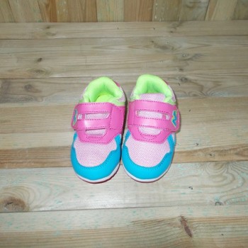 ΑΘΛΗΤΙΚΟ ΠΑΠΟΥΤΣΑΚΙ ΓΙΑ ΚΟΡΙΤΣΙ