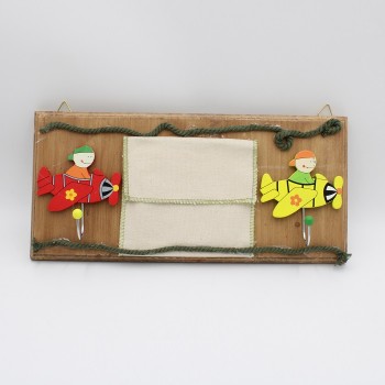 ΚΡΕΜΑΣΤΡΑ ΜΕ ΑΕΡΟΠΛΑΝΑΚΙΑ ΚΡΕΜΑΣΤΡΑ ΜΕ ΑΕΡΟΠΛΑΝΑΚΙΑ